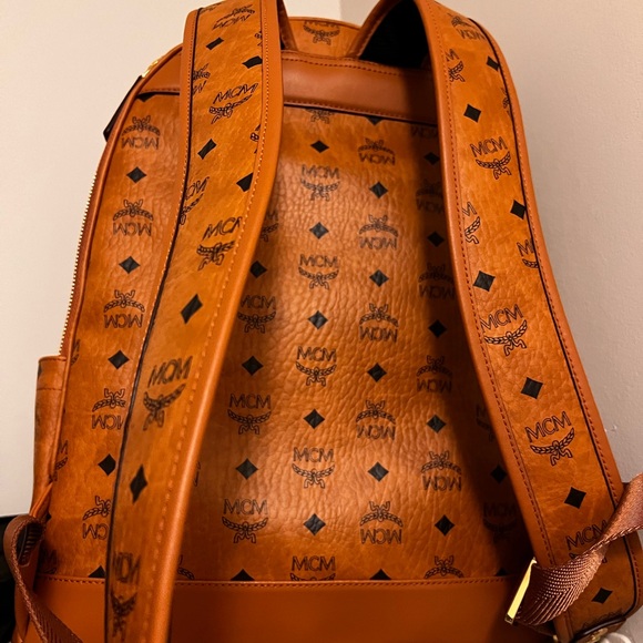 Large MCM Backpack - Picture 3 of 4